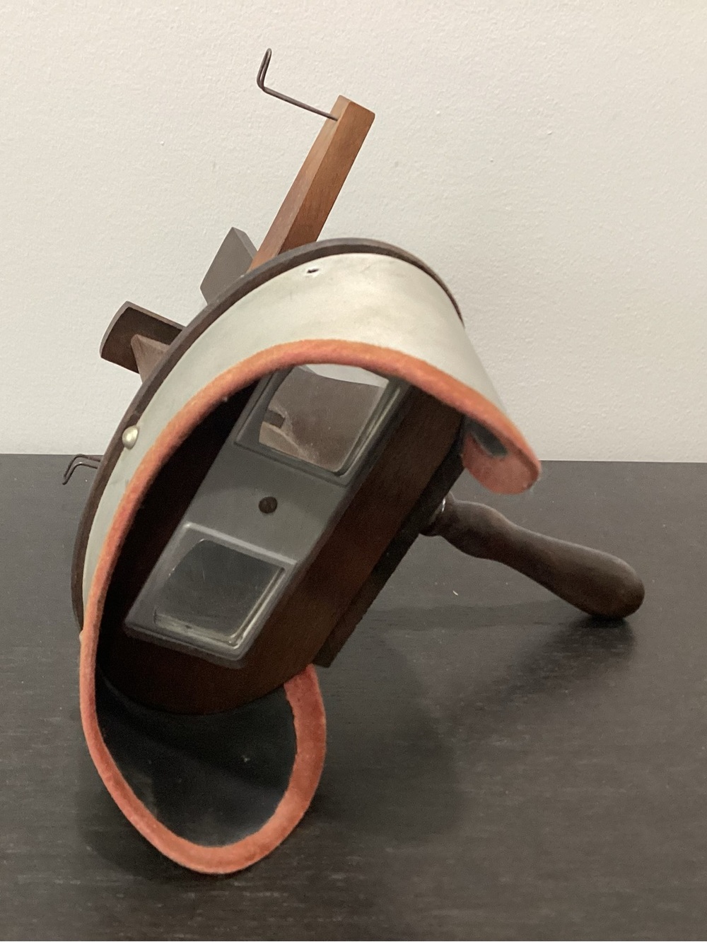 Antique Holmes-Style Hand-Held1890-1920 Steroscope or Steroviewer.